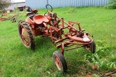 ALLIS CHALMERS 'G' TRACTOR
