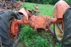 ALLIS CHALMERS TRACTOR FRAME