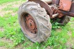 ALLIS CHALMERS 'B' TRACTOR