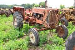 ALLIS CHALMERS D15 TRACTOR