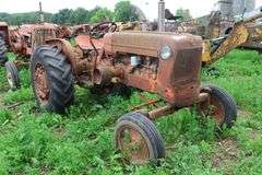 ALLIS CHALMERS D14 TRACTOR