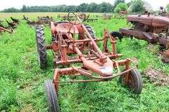 ALLIS CHALMERS 'G' TRACTOR