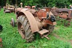 ALLIS CHALMERS 'WF' UNSTYLED TRACTOR