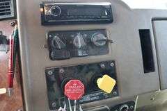 2004 PETERBILT 330 TANDEM AXLE DUMP TRUCK
