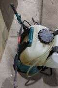 2 BACKPACK SPRAYERS