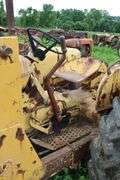 ALLIS CHALMERS I60 TRACTOR & LOADER