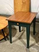 SIDE TABLE - 20"X24"X24"