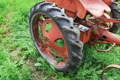 ALLIS CHALMERS 'G' TRACTOR