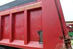 2004 PETERBILT 330 TANDEM AXLE DUMP TRUCK