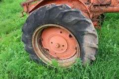 ALLIS CHALMERS 'B' TRACTOR
