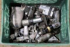 GROUP OF AIR HOSE ATTACHMENTS