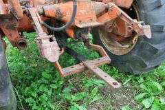 ALLIS CHALMERS D14 TRACTOR & LOADER