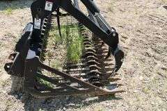 HLA 86" SKELETON BUCKET WITH GRAPPLE
