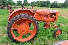 ALLIS CHALMERS 'B' ASPARAGUS TRACTOR