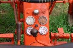 ALLIS CHALMERS D12 SERIES III TRACTOR