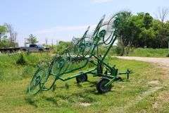 FRONTIER WR1010 10 WHEEL RAKE