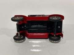 ERTL SPEED-PRO 1913 MODEL T DELIVERY BANK - 1/25