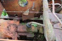 ALLIS CHALMERS TRACTOR FRAME