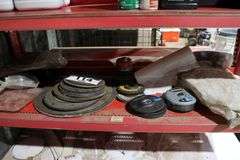 GROUP OF ASSORTED GRINDING DISCS