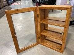 DISPLAY CABINET - 11"X5"X18"