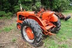 ALLIS CHALMERS 'WD' TRACTOR