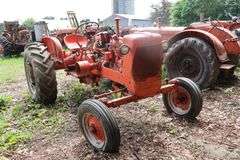 ALLIS CHALMERS D14 TRACTOR