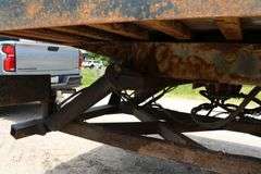 2001 INTERNATIONAL 8100 TANDEM AXLE ROLL OFF TRUCK