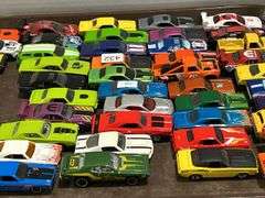 GROUP OF ASSORTED DIE CAST CARS