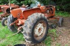 ALLIS CHALMERS D15 SERIES II TRACTOR