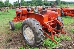 ALLIS CHALMERS D12 SERIES III TRACTOR