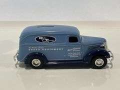 ERTL MICKEY THOMPSON 1938 CHEVROLET PANEL TRUCK BANK - 1/25