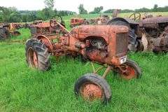 ALLIS CHALMERS 'B' TRACTOR