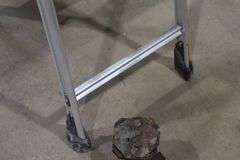 COSCO FOLDING STEP LADDER