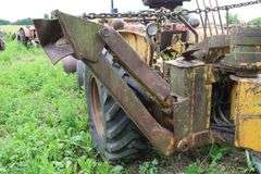 ALLIS CHALMERS I60 TRACTOR/LOADER/BACKHOE