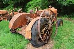 ALLIS CHALMERS UNITED TRACTOR
