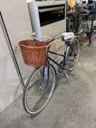 VINTAGE UNIVAL LADIES BICYCLE