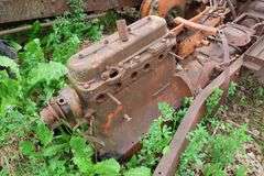 ALLIS CHALMERS TRACTOR FRAME