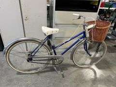 VINTAGE UNIVAL LADIES BICYCLE
