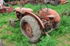 ALLIS CHALMERS 'B' ORCHARD CONVERSION TRACTOR