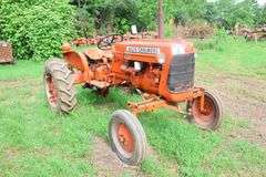 ALLIS CHALMERS D12 TRACTOR