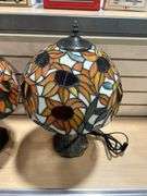 PAIR OF TIFFANY STYLE LAMPS - 18"