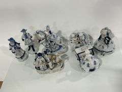 GROUP OF CERAMIC FIGURINES