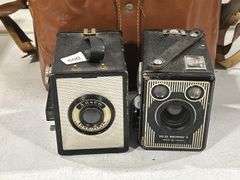 ANSCO SHUR-FLASH, SIX-20 BROWNIE E CAMERA & CAMERA CASE & ACCESSORIES