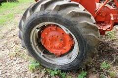 ALLIS CHALMERS D14 TRACTOR