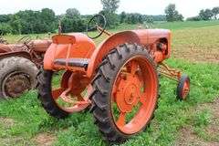 ALLIS CHALMERS 'B' ASPARAGUS TRACTOR