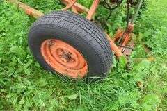 ALLIS CHALMERS 'B' TRACTOR WITH HYDRAULIC UNDER MOUNT