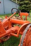 ALLIS CHALMERS 'B' ON STEEL TRACTOR