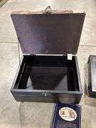 2 SMALL STORAGE BOXES & TAROT CARDS