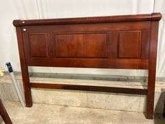 QUEEN HEAD AND FOOTBOARD - NO RAILS