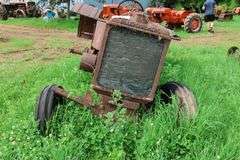 ALLIS CHALMERS 'U' TRACTOR